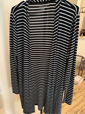 Amazon Essentials Black & White Striped Open-Front Top